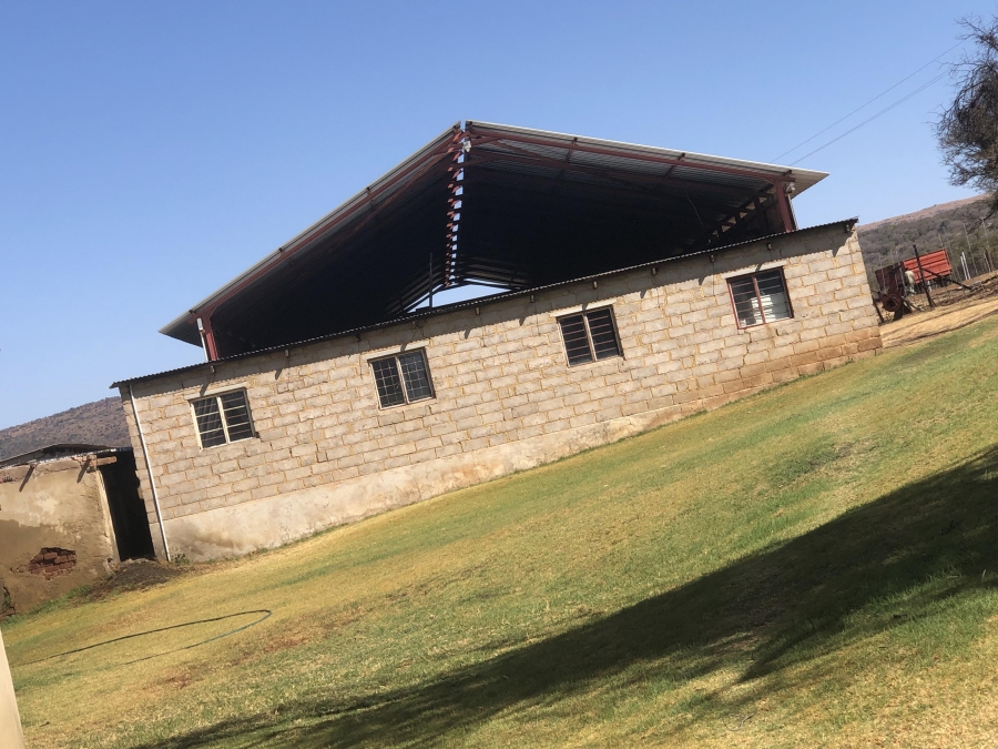 5 Bedroom Property for Sale in Rustenburg Rural North West